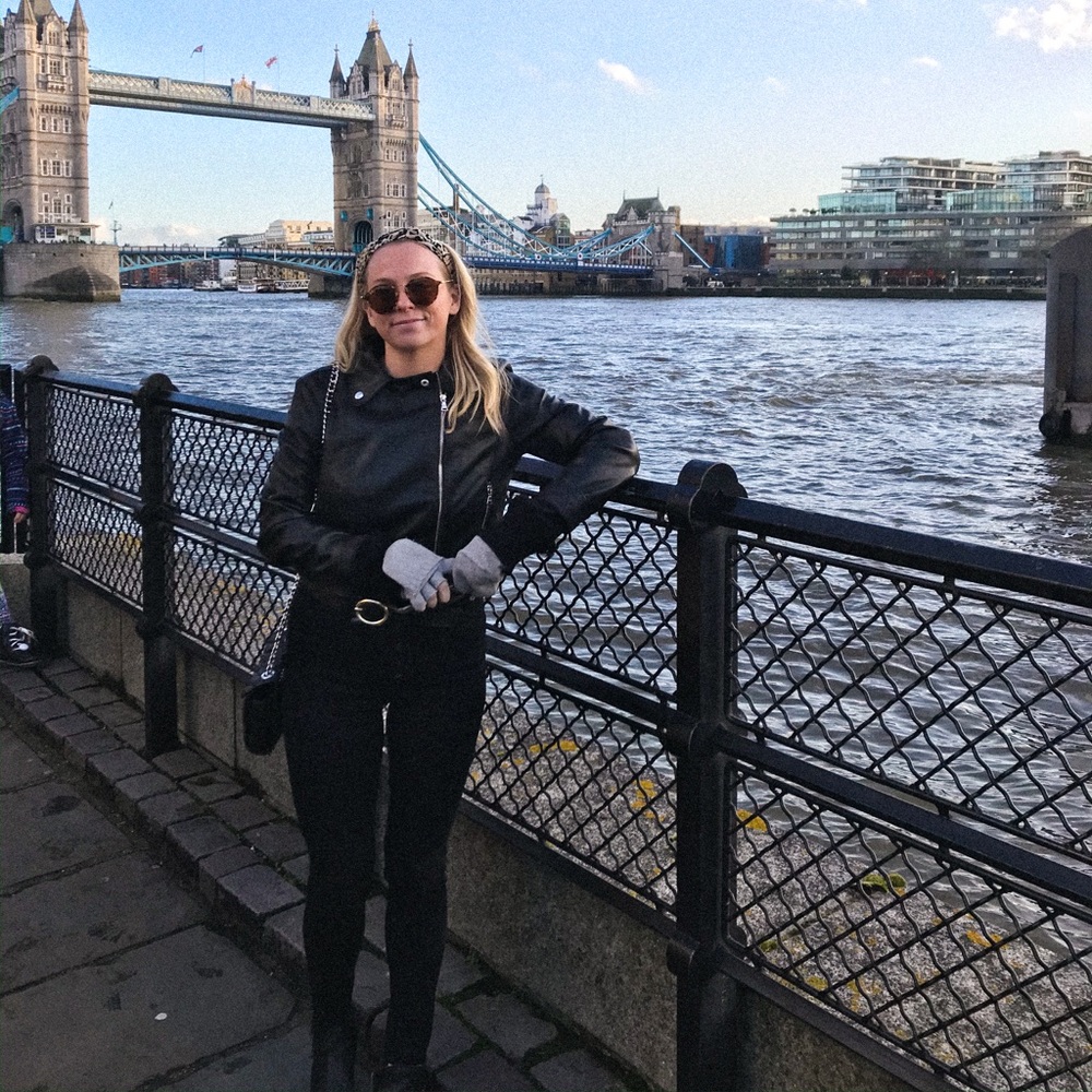 Meet your Posher, Rebecca